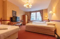 The New Inn by Roomsbooked Hotels in Gloucester