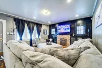 By Dtwn Lubbock! Spacious 4Br Home Near Texas Tech - Bungalows