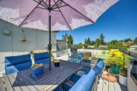 Canal & Mtn Views: Pet-Friendly Seattle Retreat