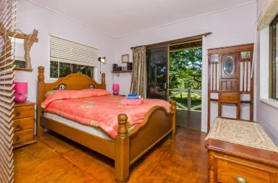 Epiphyte B & B
