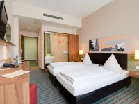 Novina Hotel Tillypark Hotels near Weststadt