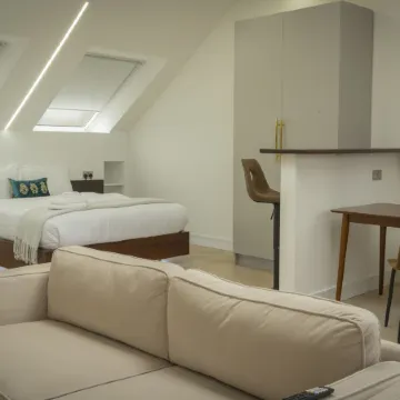 Luxurious London Studios