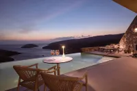 Orias Luxury Suites Kythnos - Uima-altaat