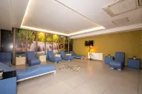 City Live Hotel - Kitchens