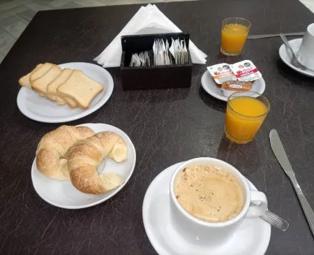 Intersur Hotel Colon Отели в г. Колон