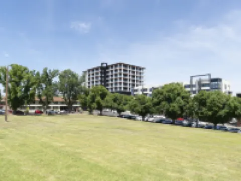 Oaks R Suites Geelong Hotels in Geelong