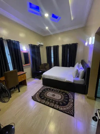 DE ROSS HOTEL & SUITES Отели рядом с достопримечательностью «Unity Park»