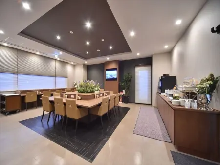 Dormy Inn Higashi Muroran Natural Hot Spring Отели рядом с достопримечательностью «Shukuzu Park Observatory»