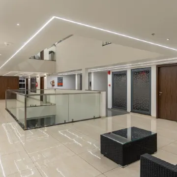 The Living Hub Business Hotel, Kolhapur