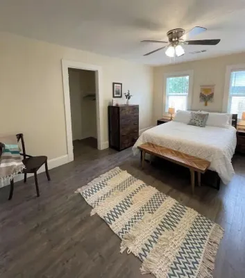 Charming 3 bed/ 2 bath home in historic district Hotel in zona Key west