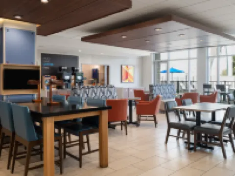 Holiday Inn Express & Suites TAMPA EAST - YBOR CITY by IHG Hotels in Tampa