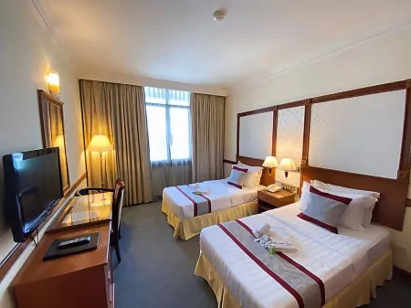 Grand City Hotel