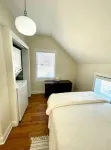 "That Cute BNB" 2-Bedroom home in prime location!