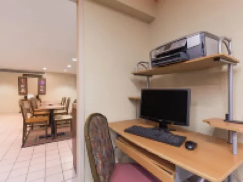 Days Inn by Wyndham West des Moines / Clive Hotels in Clive