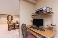 Days Inn by Wyndham West des Moines / Clive