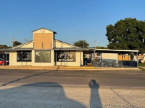 Happy Place in Buncombe - 1 mile to Lake Texoma