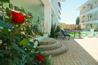 Love Story Hotel