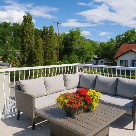 Okanagan Lakefront Resort