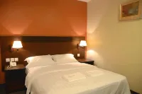 Queen Hotel Hotels in Keningau