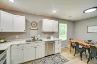Serene Dry Ridge Vacation Rental w/ Nearby Fishing - 3-Star