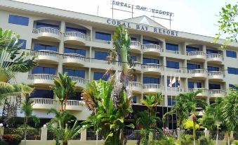 Coral Bay Resort