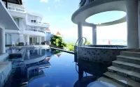 Hotel Minahasa - Pool