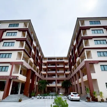 Perfect Place Hotel Hotels near Banchongsub Surat Thani Company Limited