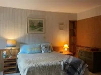 Angola on the Lake- Grandview Bay-25 minutes from Highmark Stadium Hotels in Evans