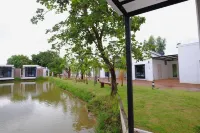 N&C Resort Hotels in Phang Khon