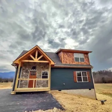 Hoot Haus New Cabin-Mtn Views from Valley-Mesmerizing