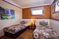 On the Wallaby Eco Lodge Hotels in Yungaburra