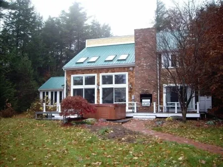 PRISTINE SUNSET LAKE-200'  FRONTAGE private dock