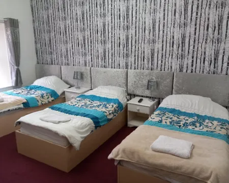 Aberdeen Arms Hotel Tarland Hotels in Aboyne