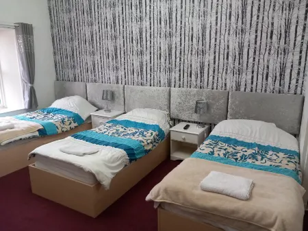 Aberdeen Arms Hotel Tarland