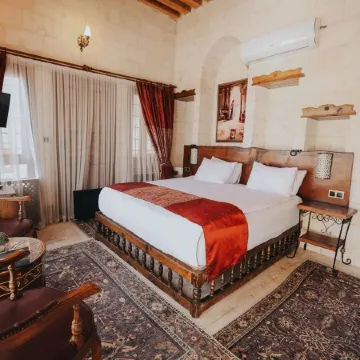 TESSERA HOTEL