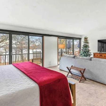 Lake Front Home with the Best Views on Table Rock Lake. Sleeps 16