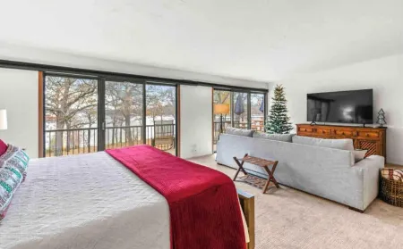 Lake Front Home with the Best Views on Table Rock Lake. Sleeps 16