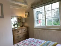 Landgate Cottage is opposite the 14th Century entrance to historic Rye town
