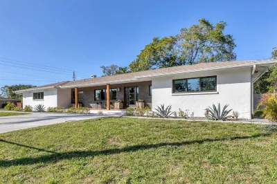Fully Renovated Mid Century Ranch minutes from Siesta Key and Downtown Sarasota! Hotels near Beneva Marketplace