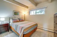 2 Blocks to Main St Downtown Frisco Condo! - Swimmingpools