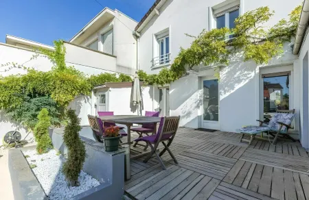 Grande Maison Avec Terrain DE Petanque 3 Chambres Proche Paris Отели в г. Мезон-Альфор