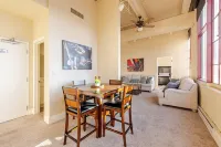 Picturesque Downtown Condo-Centralized Location with Secure Onsite Parking