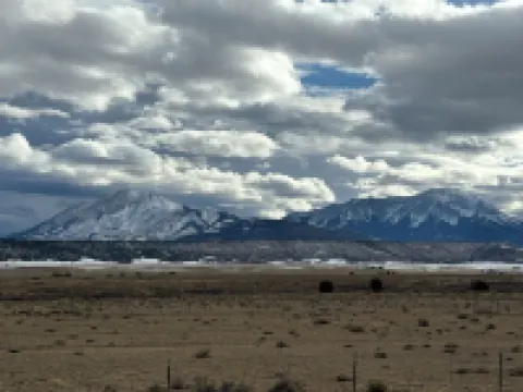 West Peak Cabin in Cuchara, CO 韋爾法諾縣酒店