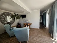 Walking distance to several beaches, Ferragudo village, supermarkets and Portimão.