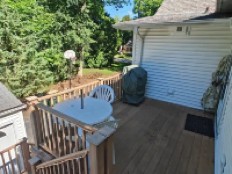 Charming 2-bedroom house with WiFi, AC in delightful Twin Lakes 트윈 레이크스 호텔