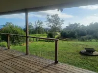 'Infinity Cottage'  - surrounded by orchards, pasture, bush and mountains Hotels in Wingham
