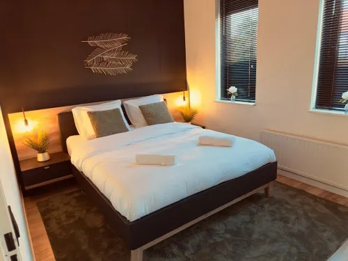 Modern Holiday Home La Playa: near the beach, with 40 degree Jacuzzi! Hotel a Bergen Op Zoom