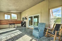 Lakefront Country Home w/ Waterslide & Trampoline! Hotel a Wheatland