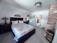 Elegant, Recipient of Historic Preservation Award! 2 Blocks From Downtown .