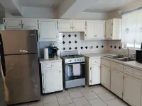 2-bedroom apartment in Cane Garden Bay with AC, WiFi, right on the beach front